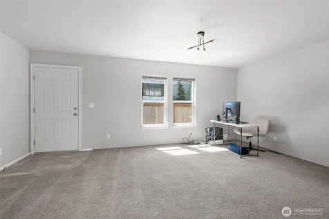 4355 Northgate Drive Oak Harbor WA 98277