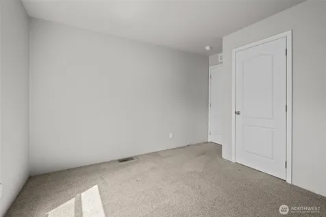 4355 Northgate Drive Oak Harbor WA 98277