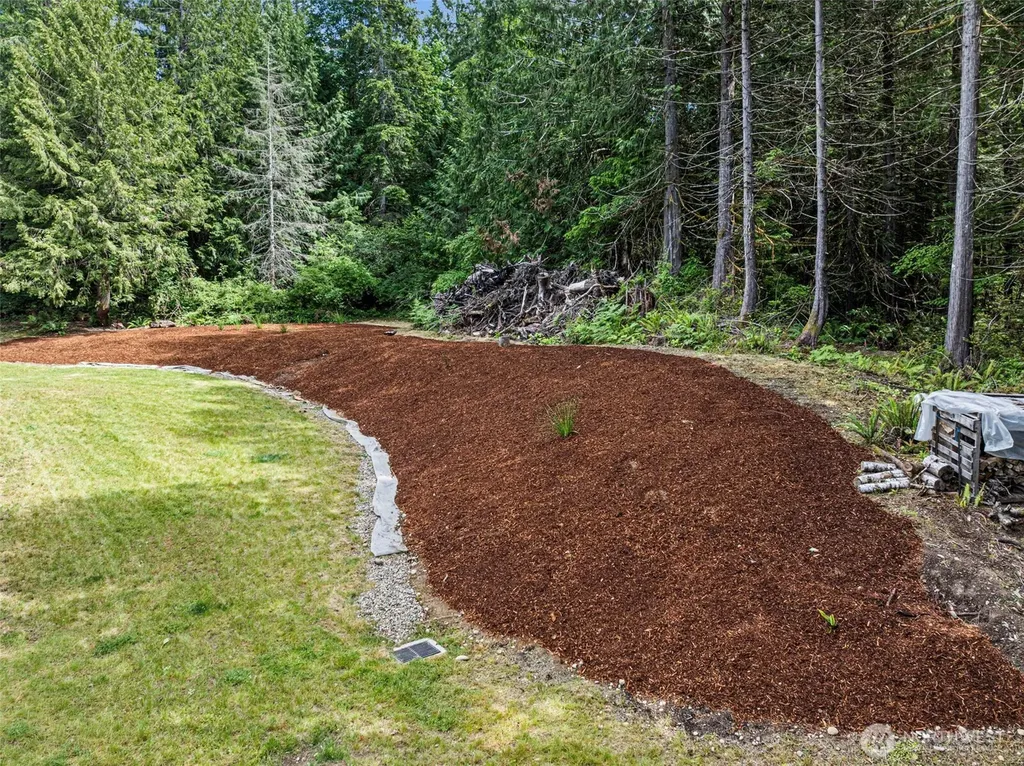 7761 Larson Lane NW Seabeck WA 98380