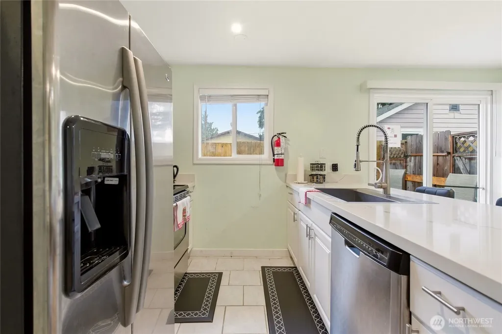 3208 21st Street Everett WA 98201