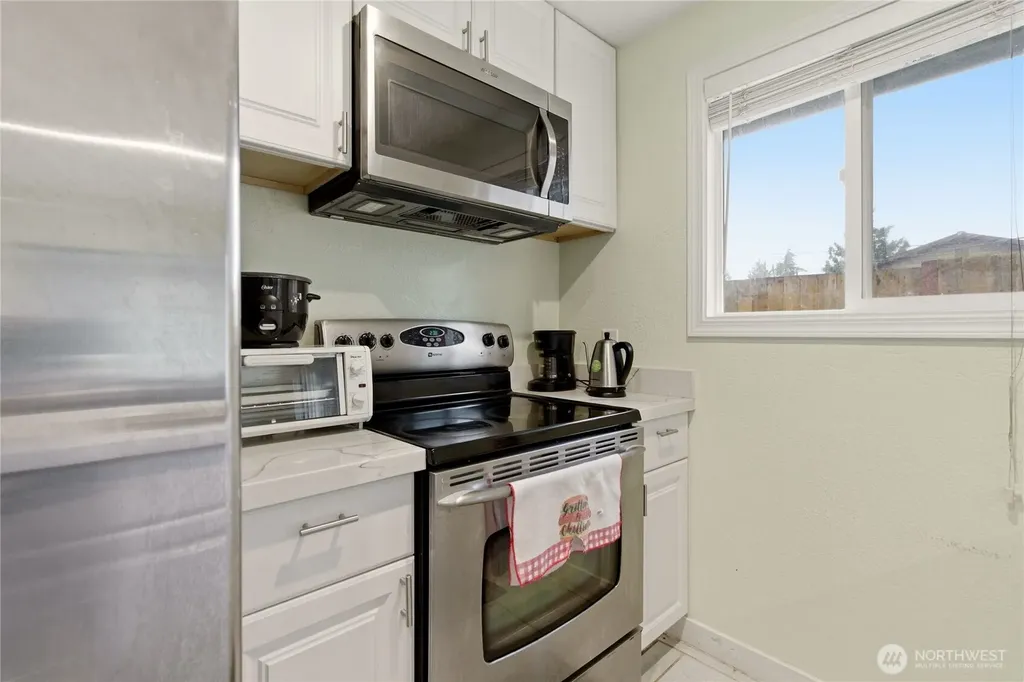 3208 21st Street Everett WA 98201