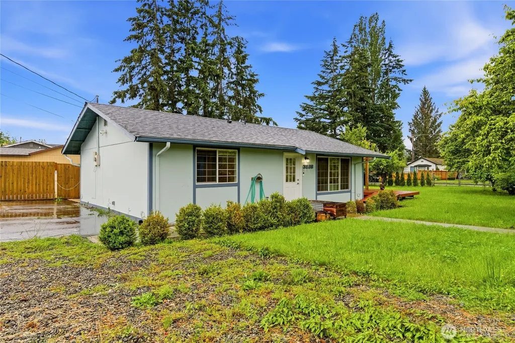 3208 21st Street Everett WA 98201