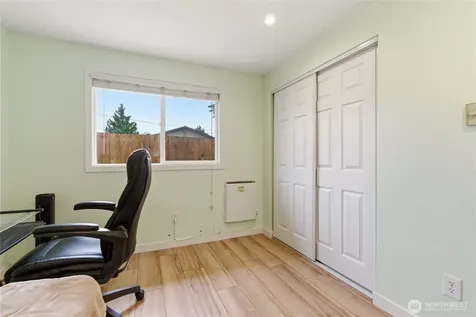 3208 21st Street Everett WA 98201