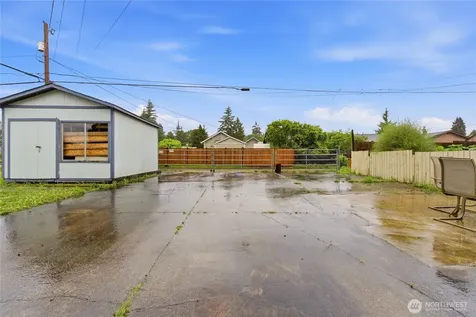 3208 21st Street Everett WA 98201