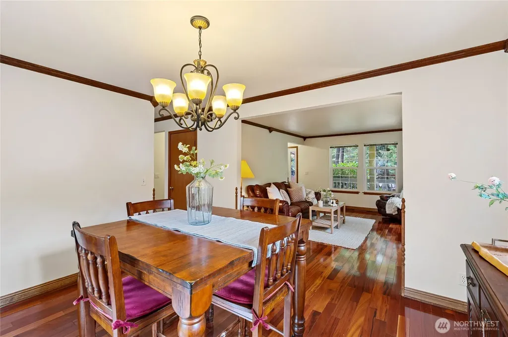 731 E Lakeshore Drive Allyn WA 98524