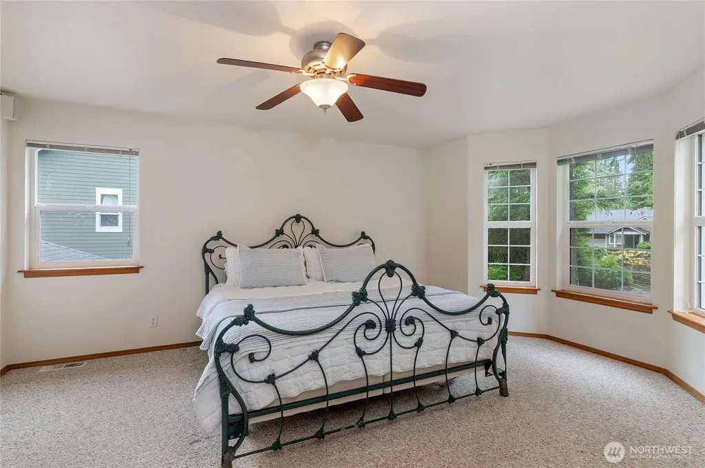 731 E Lakeshore Drive Allyn WA 98524