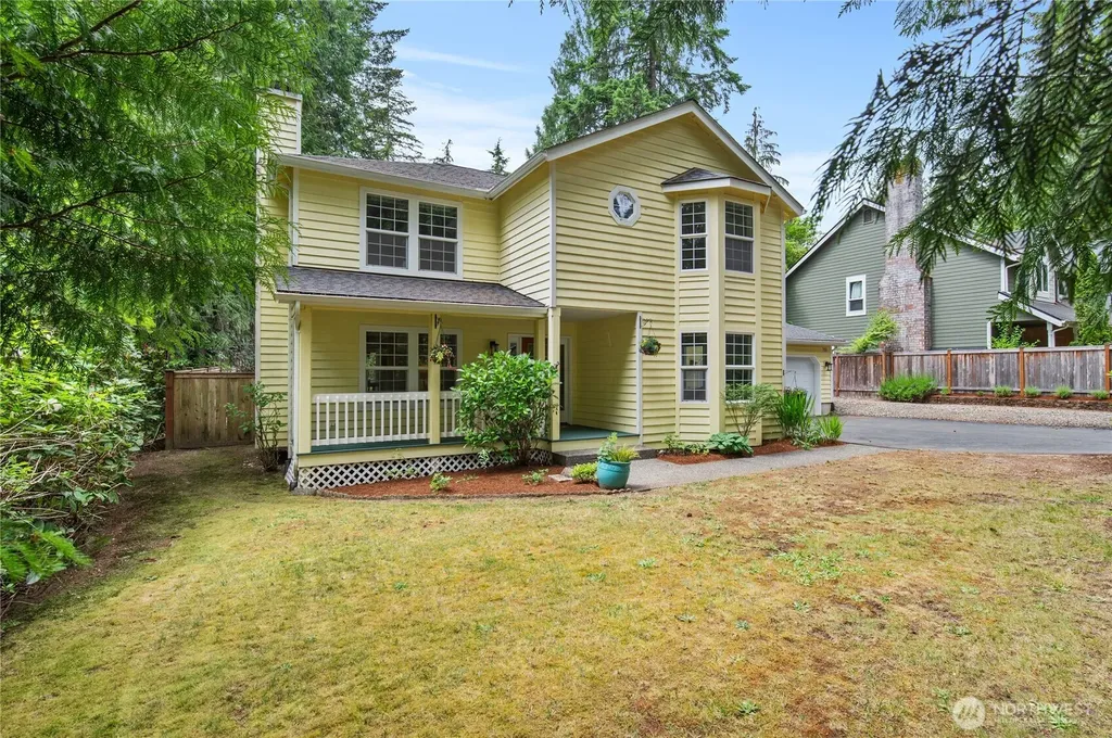 731 E Lakeshore Drive Allyn WA 98524