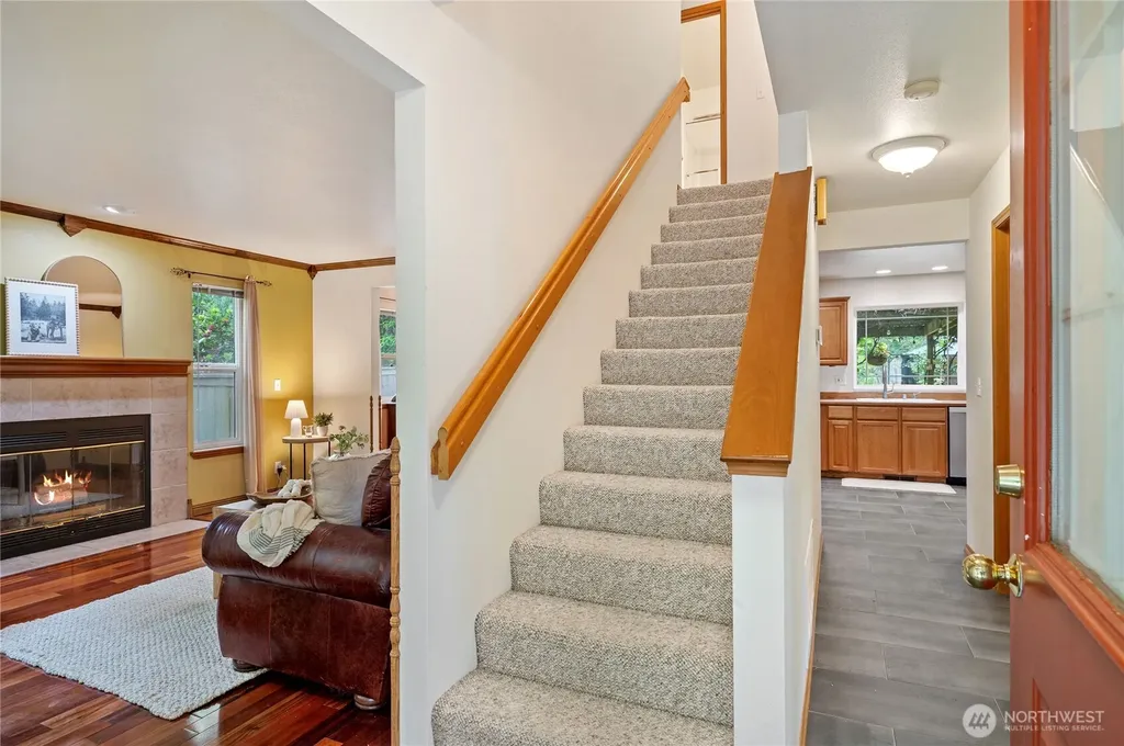 731 E Lakeshore Drive Allyn WA 98524