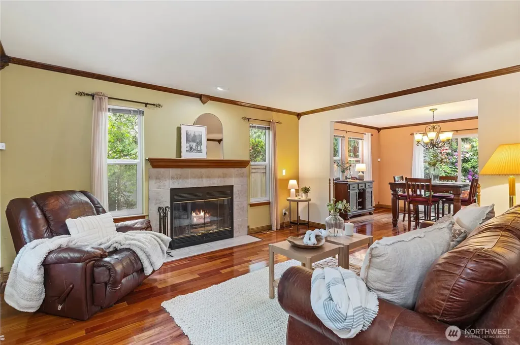 731 E Lakeshore Drive Allyn WA 98524