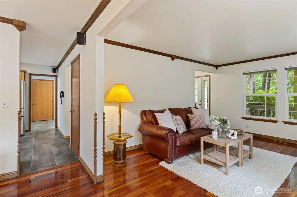 731 E Lakeshore Drive Allyn WA 98524
