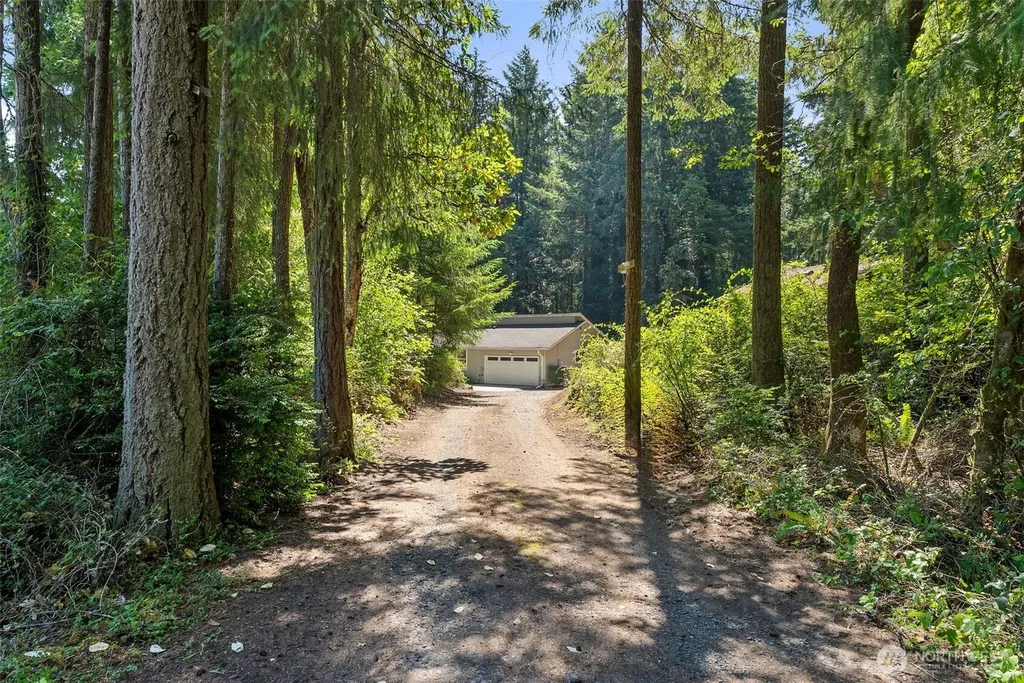 4938 Hilton Road NE Olympia WA 98516