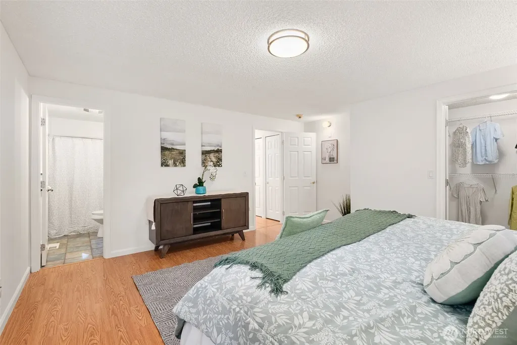 4938 Hilton Road NE Olympia WA 98516