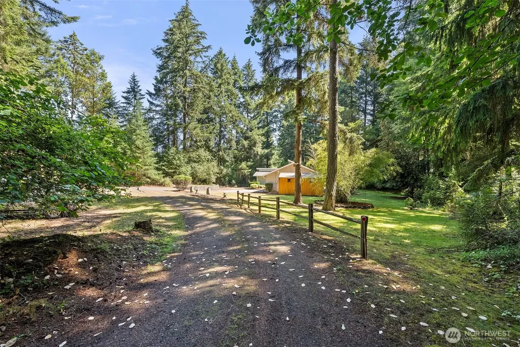 4938 Hilton Road NE Olympia WA 98516