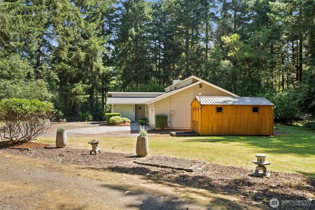 4938 Hilton Road NE Olympia WA 98516