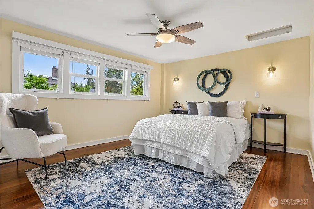 8609 55th Avenue S Seattle WA 98118