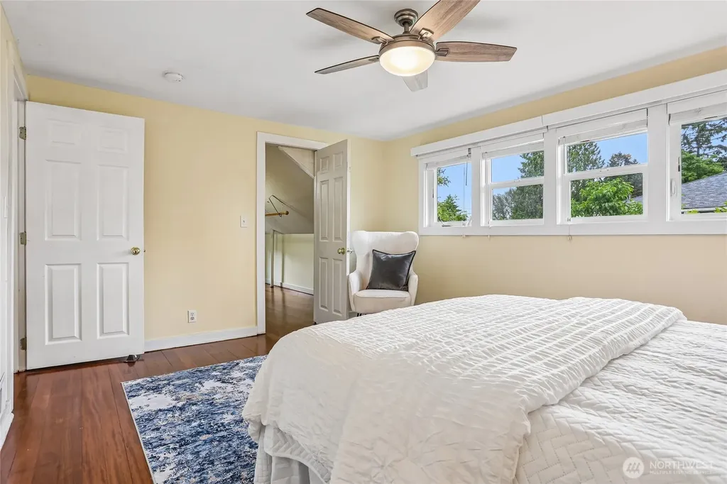 8609 55th Avenue S Seattle WA 98118