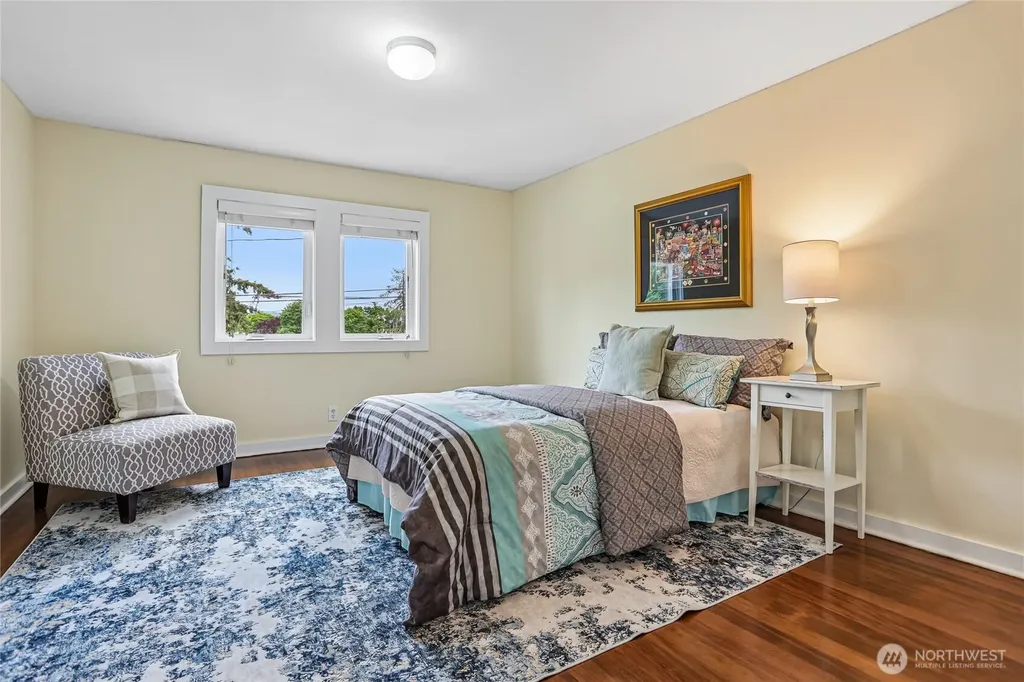 8609 55th Avenue S Seattle WA 98118