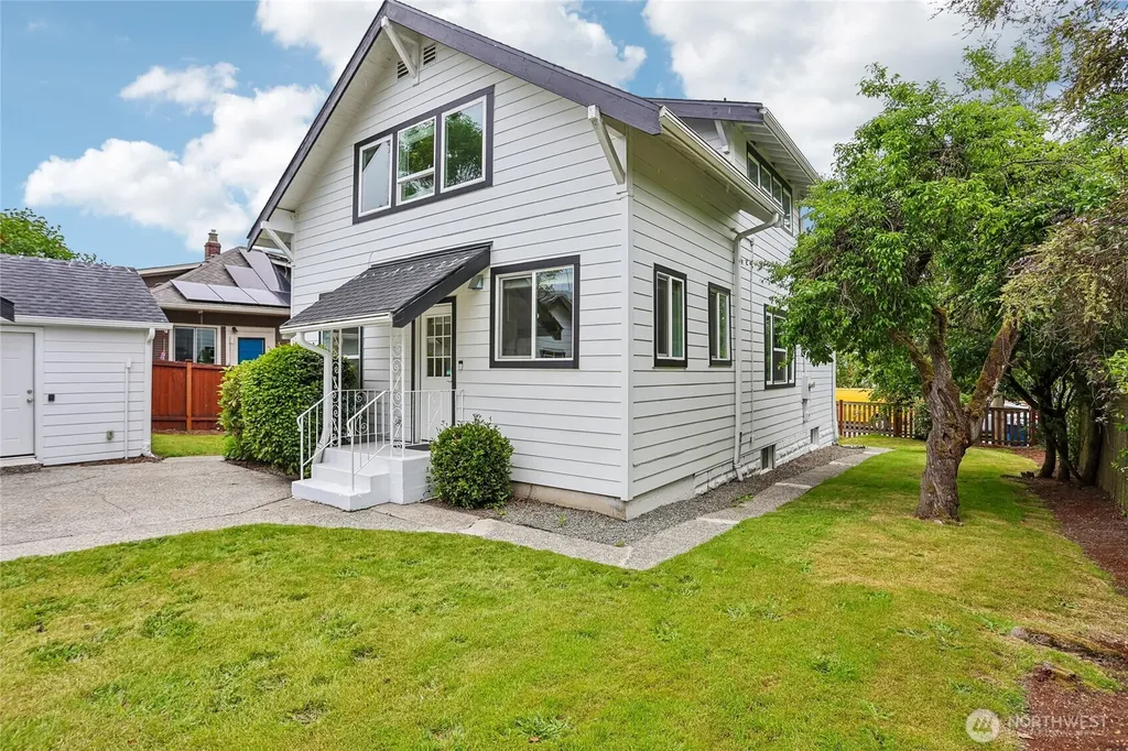 8609 55th Avenue S Seattle WA 98118