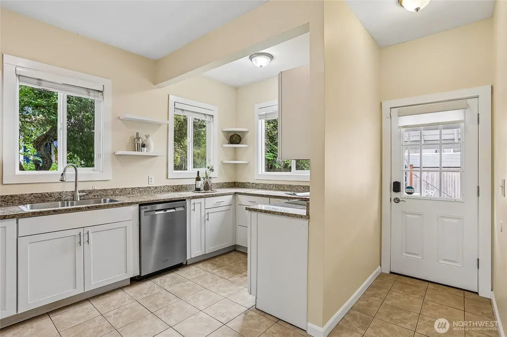 8609 55th Avenue S Seattle WA 98118