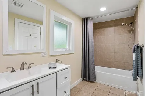 8609 55th Avenue S Seattle WA 98118