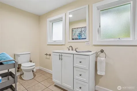 8609 55th Avenue S Seattle WA 98118