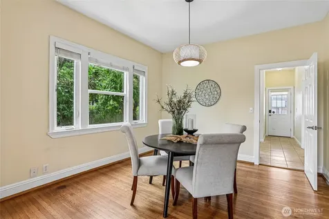 8609 55th Avenue S Seattle WA 98118