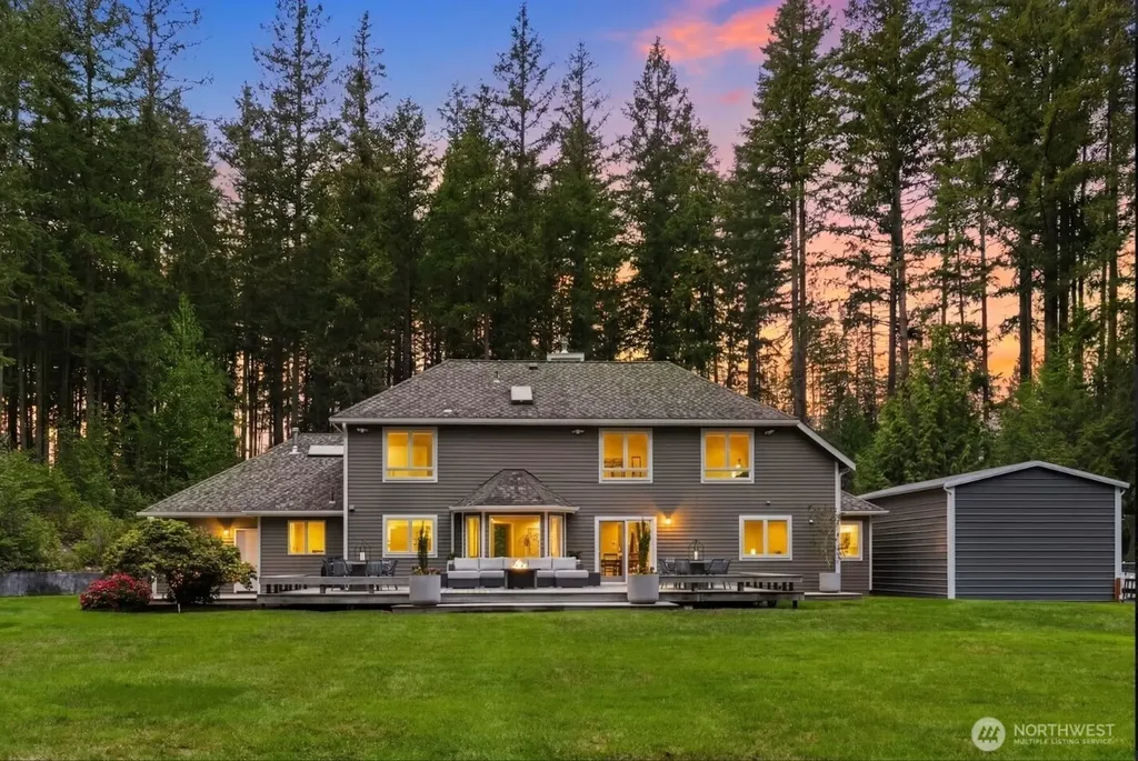 8804 221st Avenue NE Redmond WA 98053