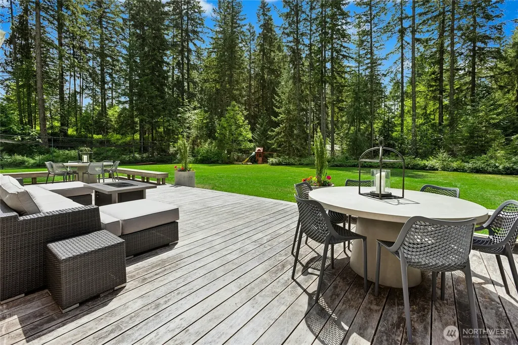 8804 221st Avenue NE Redmond WA 98053