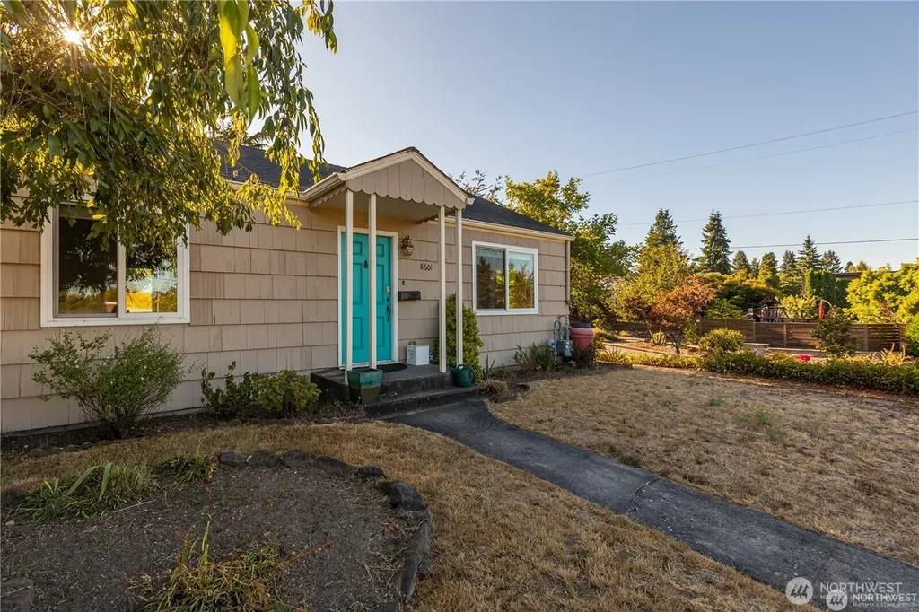 8601 36th Avenue SW Seattle WA 98126