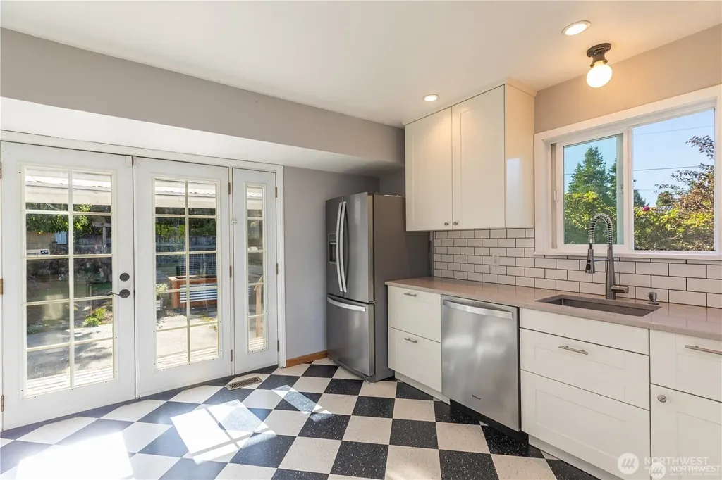 8601 36th Avenue SW Seattle WA 98126
