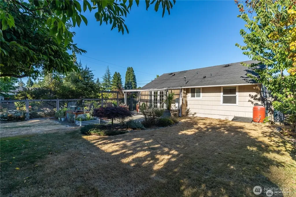 8601 36th Avenue SW Seattle WA 98126