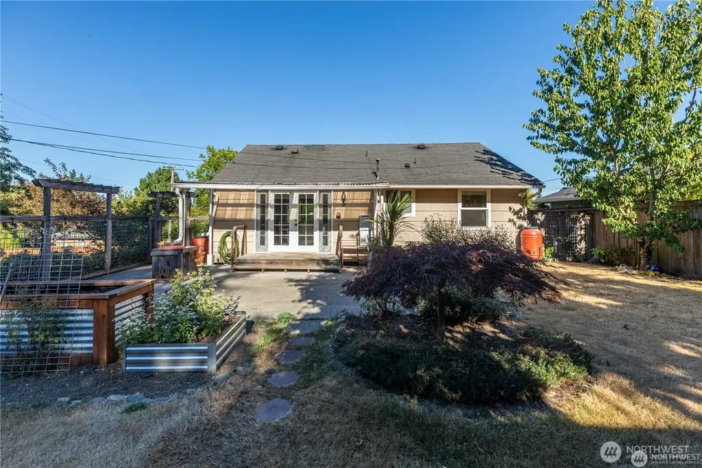 8601 36th Avenue SW Seattle WA 98126