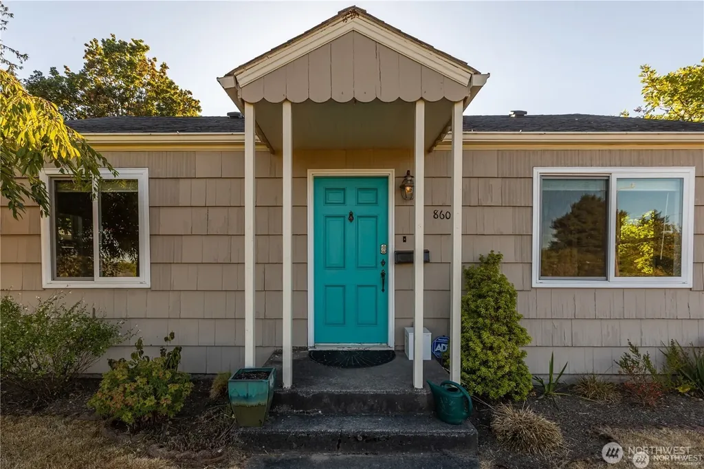 8601 36th Avenue SW Seattle WA 98126