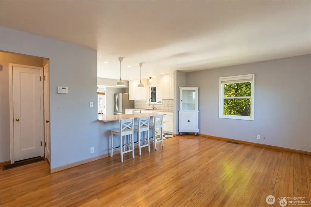 8601 36th Avenue SW Seattle WA 98126
