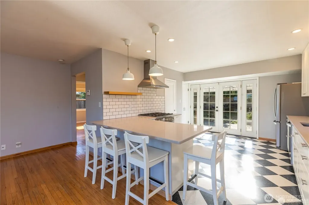 8601 36th Avenue SW Seattle WA 98126