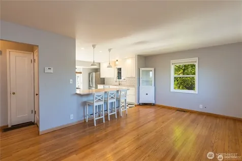 8601 36th Avenue SW Seattle WA 98126
