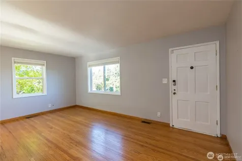 8601 36th Avenue SW Seattle WA 98126
