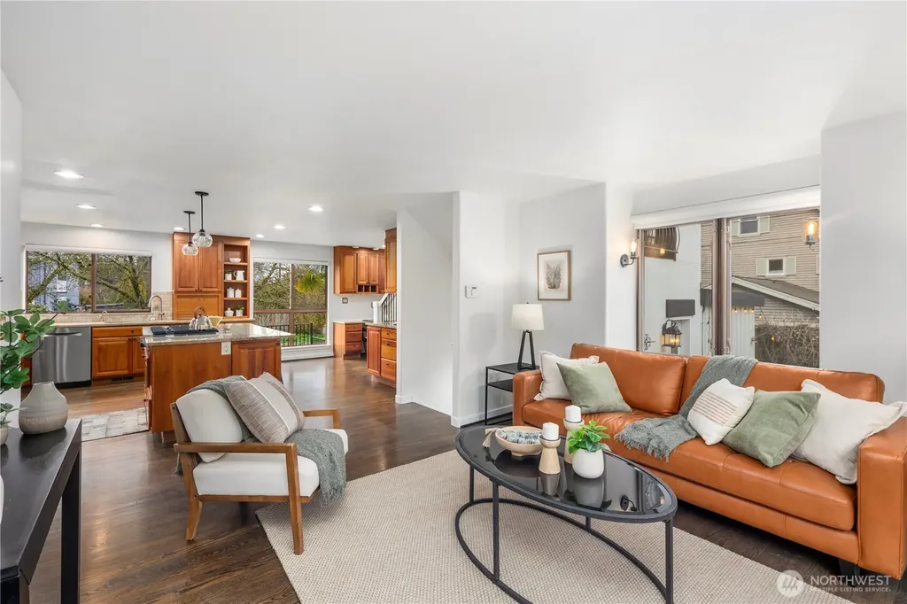 4003 E Newton Street Seattle WA 98112