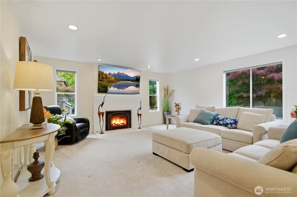 23030 NE 13th Street Sammamish WA 98074
