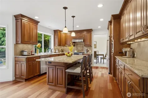 23030 NE 13th Street Sammamish WA 98074