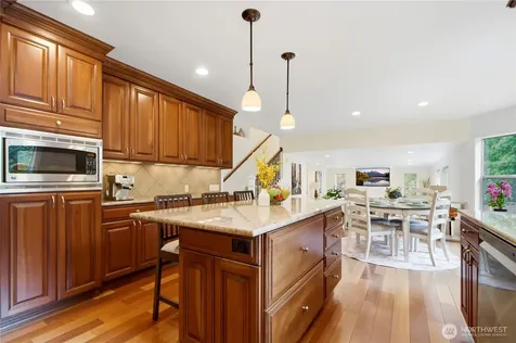 23030 NE 13th Street Sammamish WA 98074