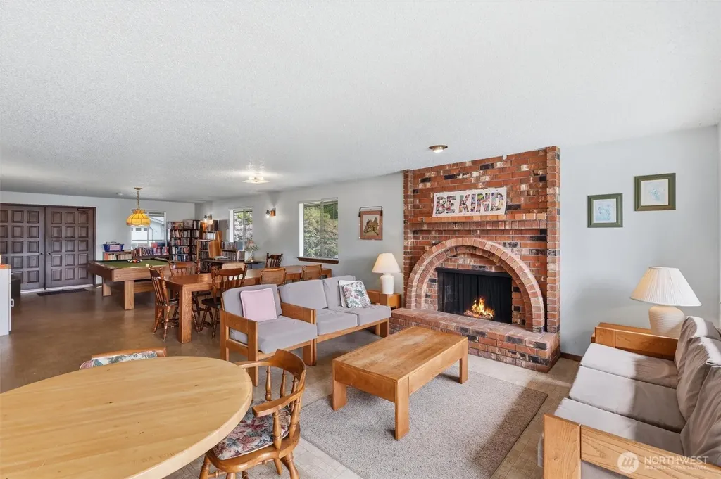 8405 55th Avenue NE Marysville WA 98270