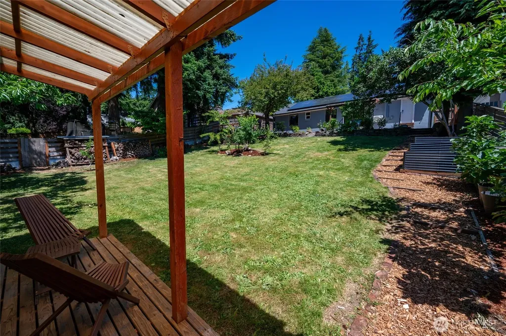 14717 22nd Avenue NE Shoreline WA 98155