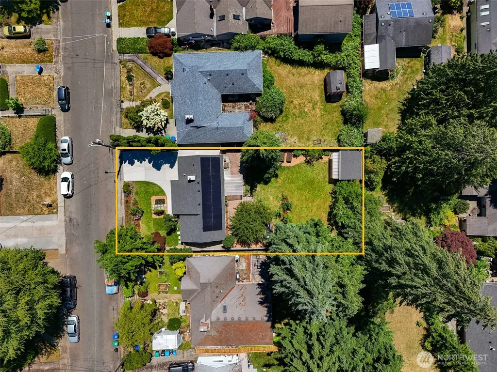 14717 22nd Avenue NE Shoreline WA 98155
