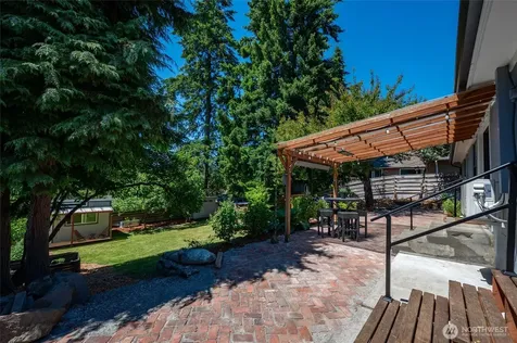 14717 22nd Avenue NE Shoreline WA 98155