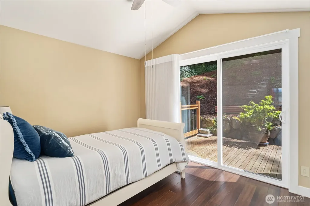 18412 11th Avenue NE Poulsbo WA 98370