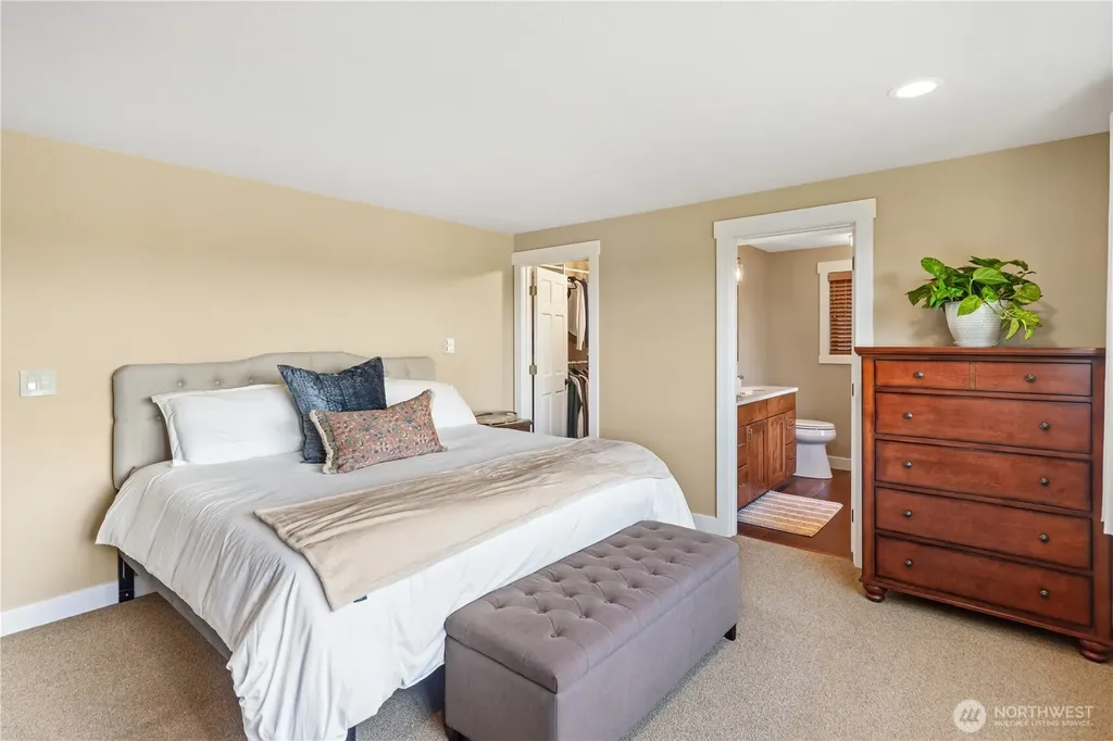 18412 11th Avenue NE Poulsbo WA 98370