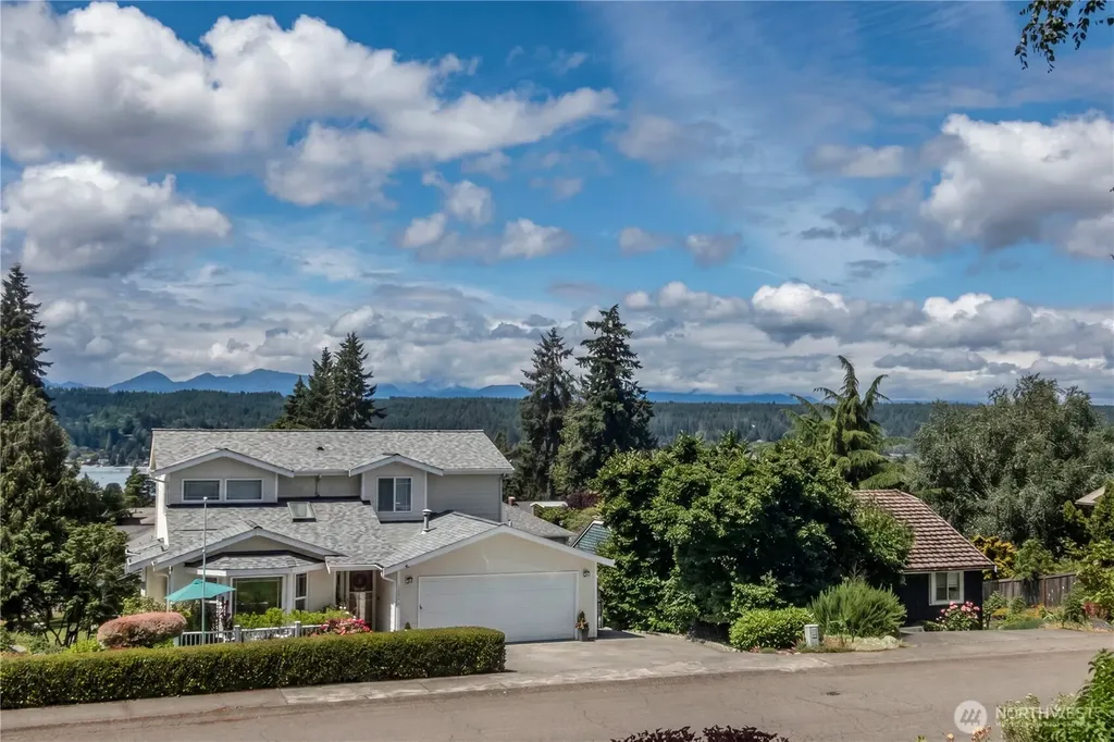 18412 11th Avenue NE Poulsbo WA 98370