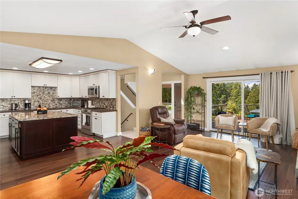 18412 11th Avenue NE Poulsbo WA 98370