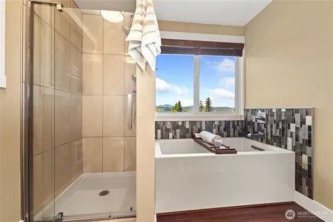 18412 11th Avenue NE Poulsbo WA 98370